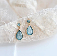 Charger l'image dans la galerie, Boucles d'oreilles bleues en forme de goutte