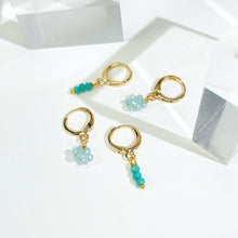 Charger l'image dans la galerie, Boucles d'oreilles pendantes en perles bleues