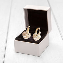Charger l'image dans la galerie, Boucles d'oreilles perlées en forme de cœur