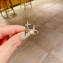 Charger l'image dans la galerie, Bague fine et élégante en forme d'étoiles