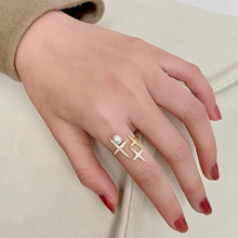 Charger l'image dans la galerie, Bague fine et élégante en forme d'étoiles