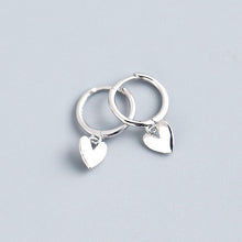 Charger l'image dans la galerie, Boucles d'oreilles pendantes coeur