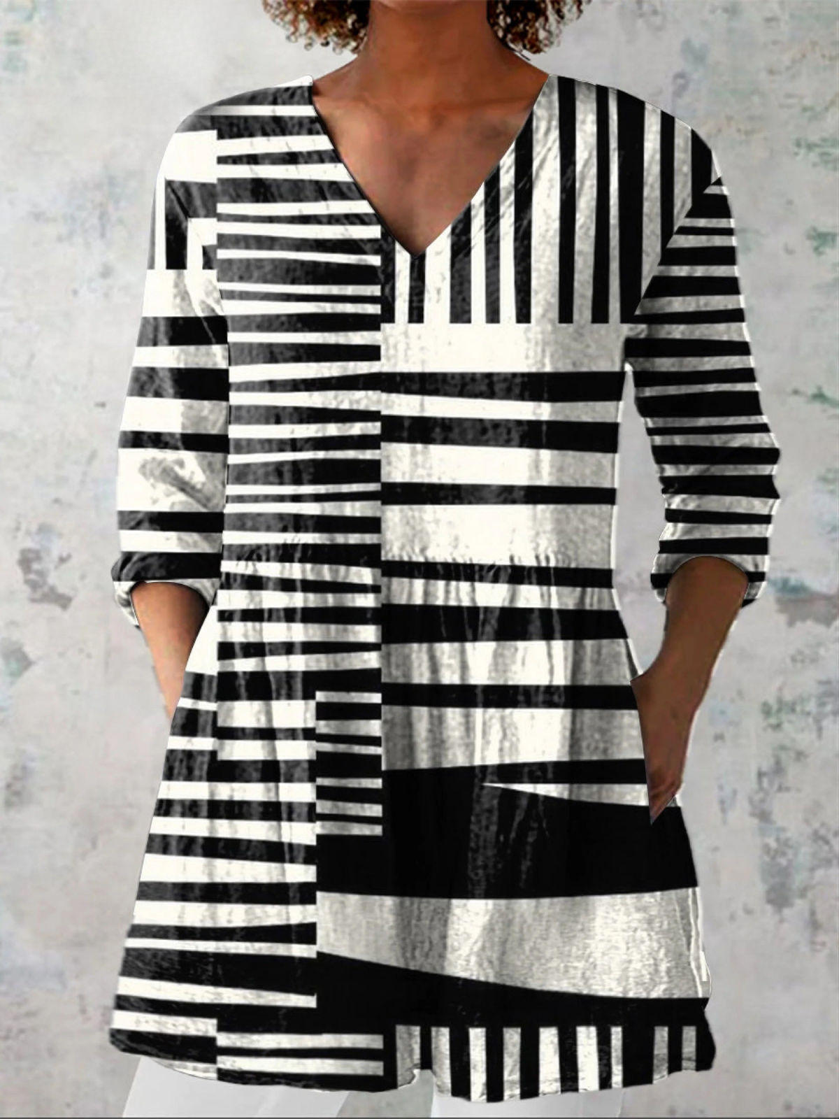 SOPHIE | Striped Long V-Neck Blouse