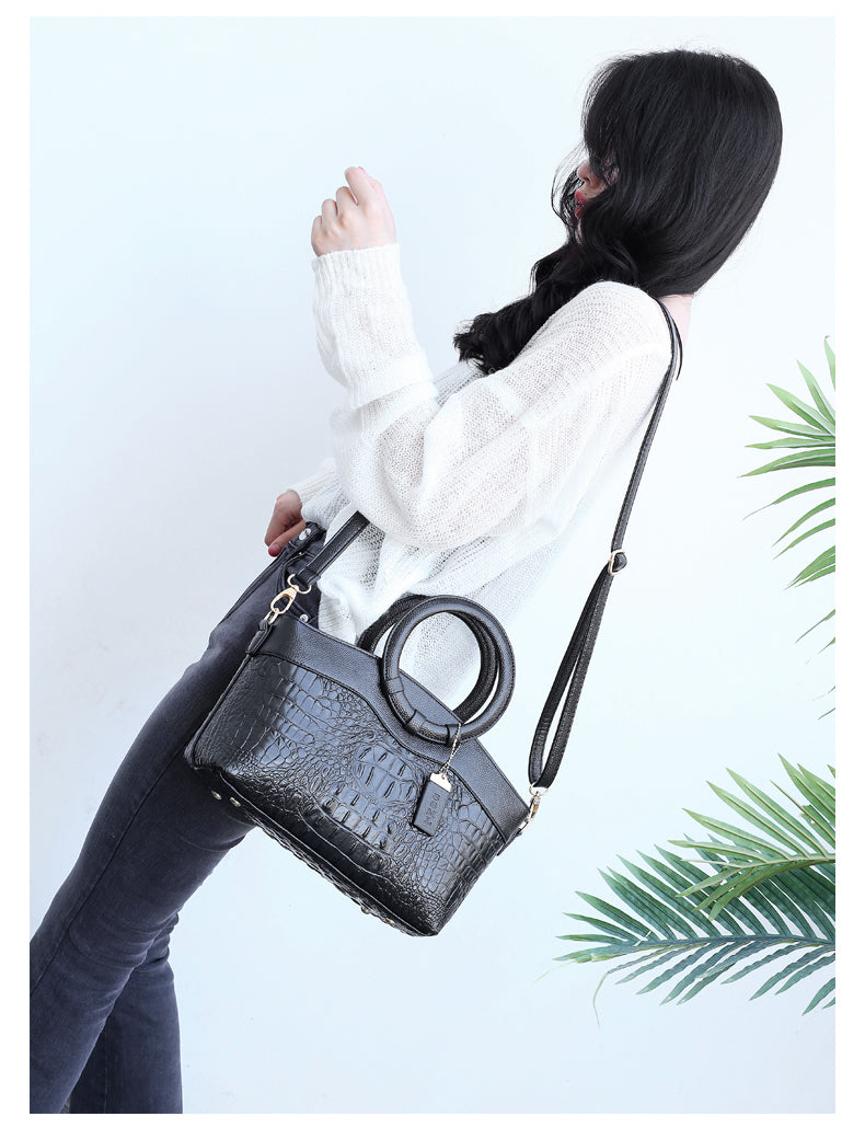 ELLA | Classic Heritage Shoulder Bag
