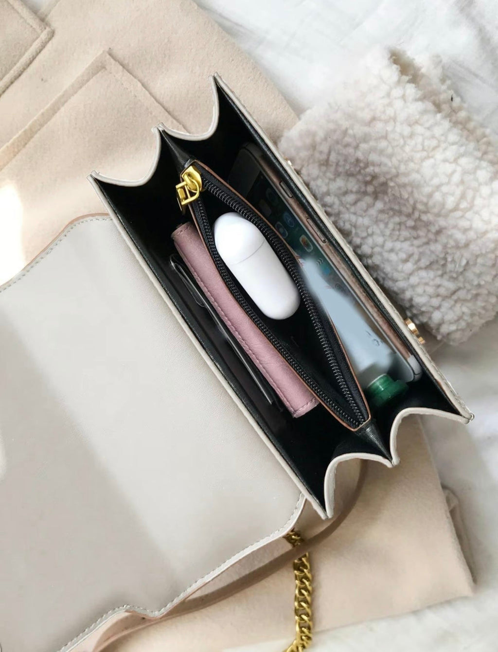 SIMONE | Timeless Chain Bag