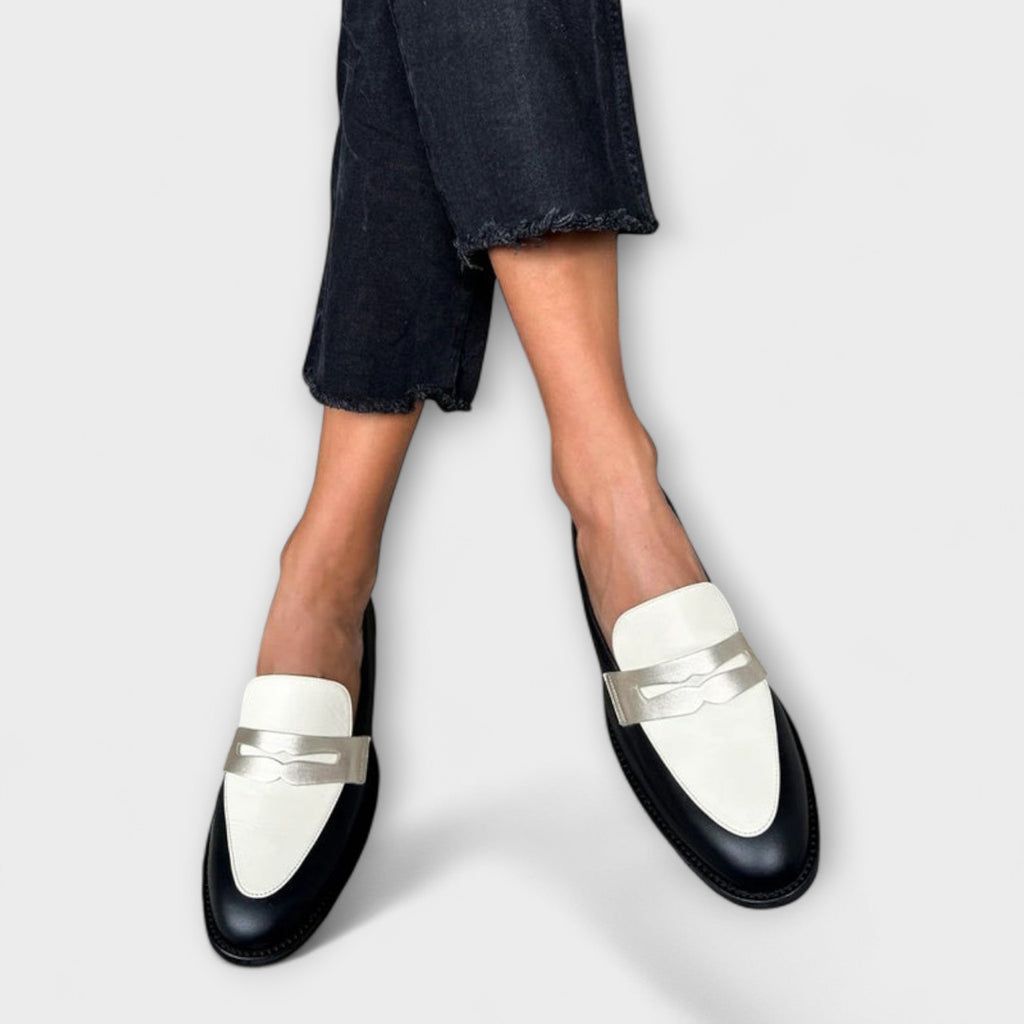 IRIS | Elegant Black Loafers