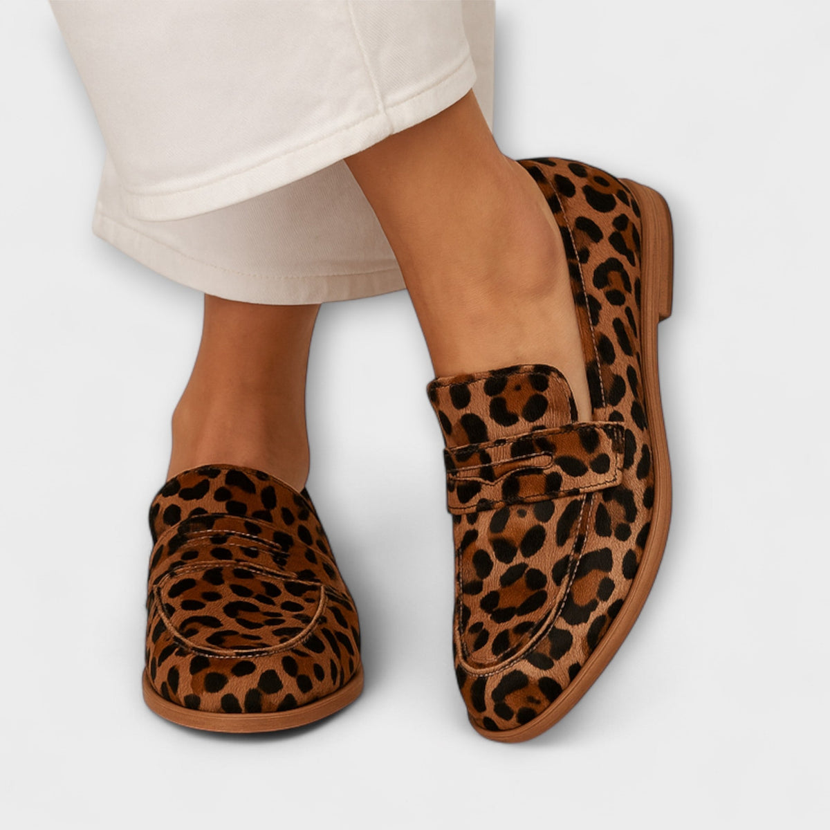 CLARA | Classic Loafers