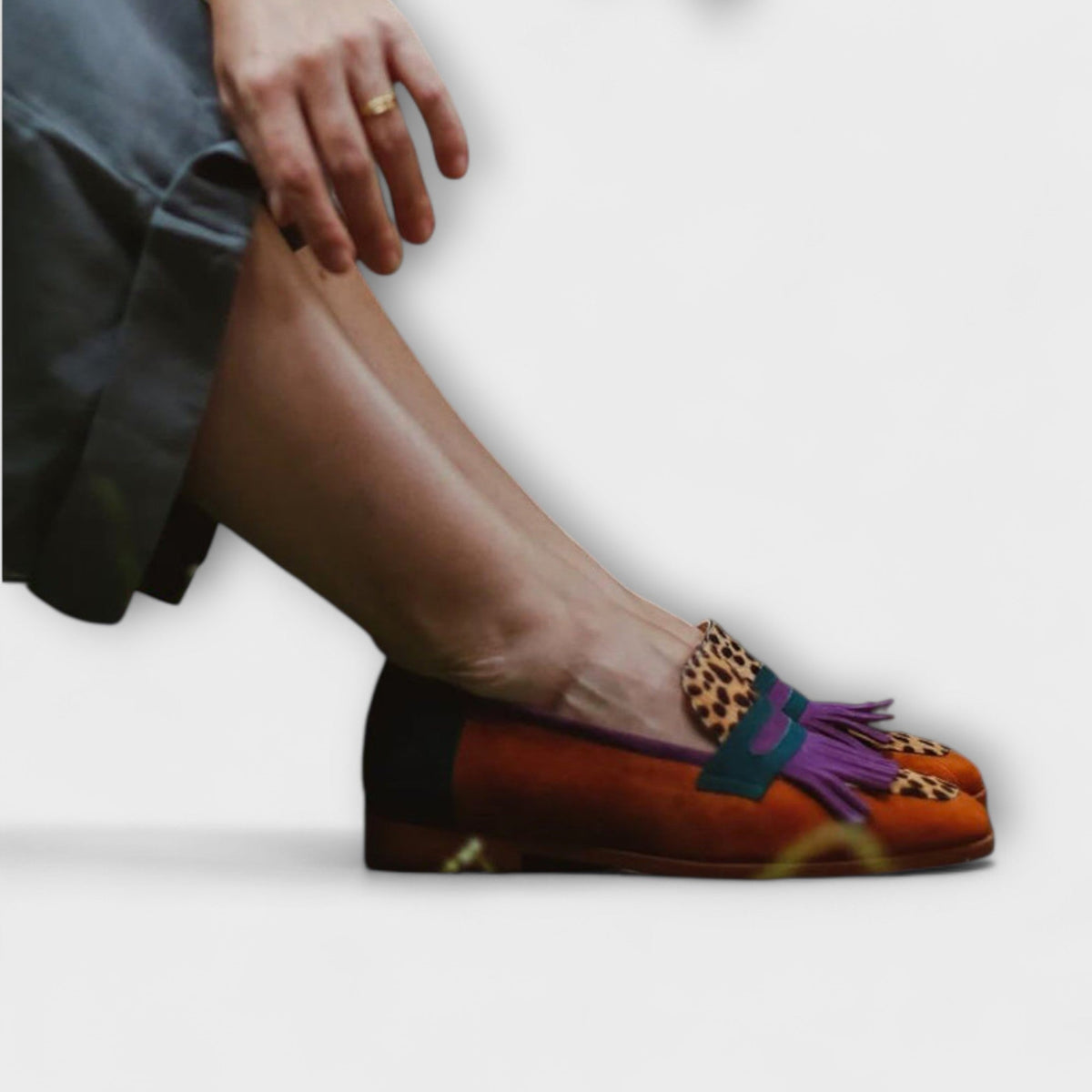 ROMY | Polished Brown Loafer