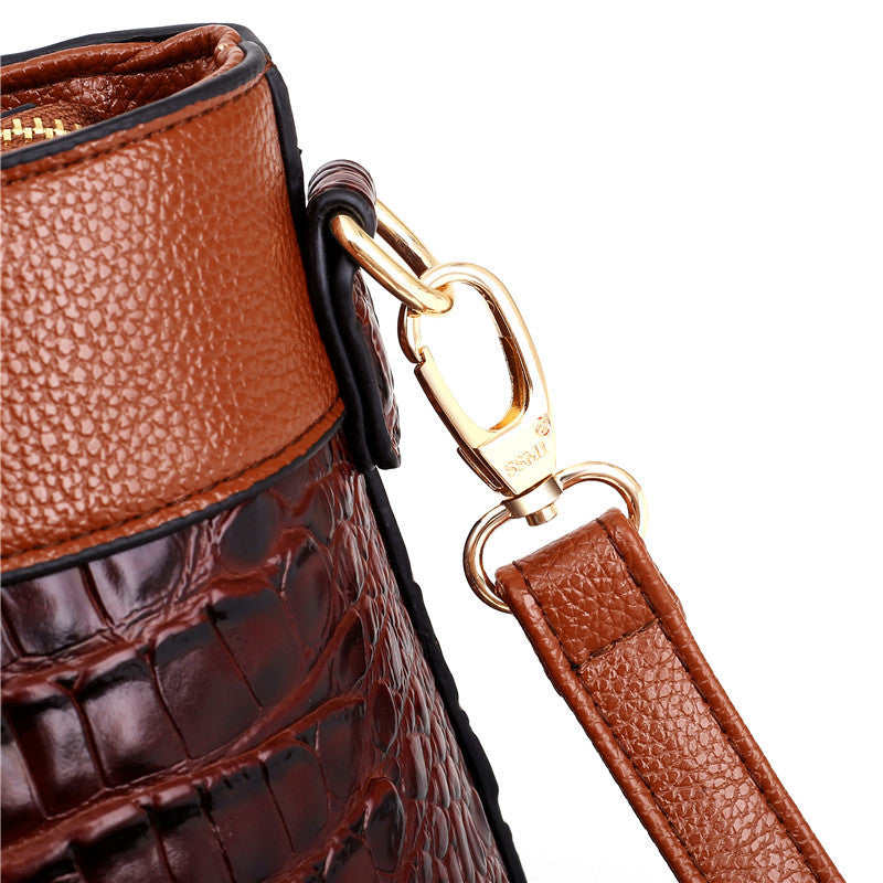 ELLA | Classic Heritage Shoulder Bag