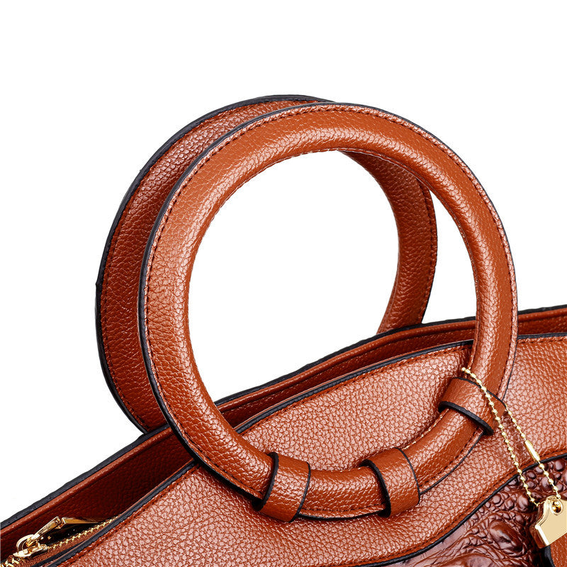 ELLA | Classic Heritage Shoulder Bag
