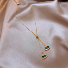 Charger l&#39;image dans la galerie, Collier ajustable avec pendentif géométrique vert
