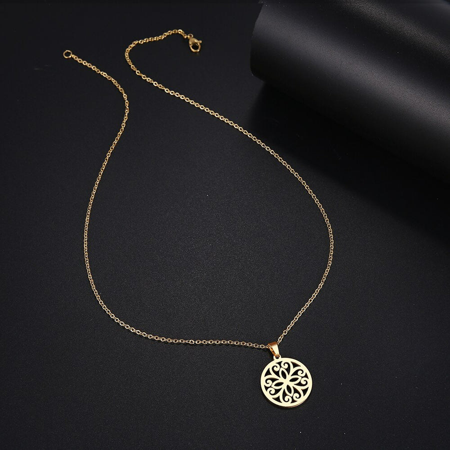 Collier en acier inoxydable avec pendentif géométrique