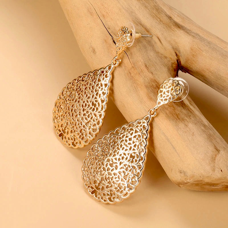 Boucles d'oreilles orientales en forme de goutte