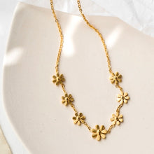 Charger l&#39;image dans la galerie, Collier marguerite en acier inoxydable
