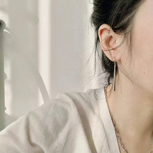 Charger l&#39;image dans la galerie, Boucles d’oreilles Trait Fin
