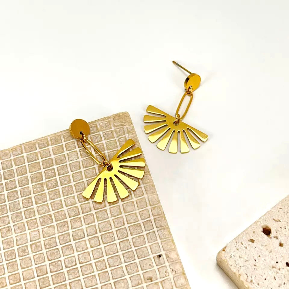 Boucles d'oreilles éventail pendantes en acier inoxydable